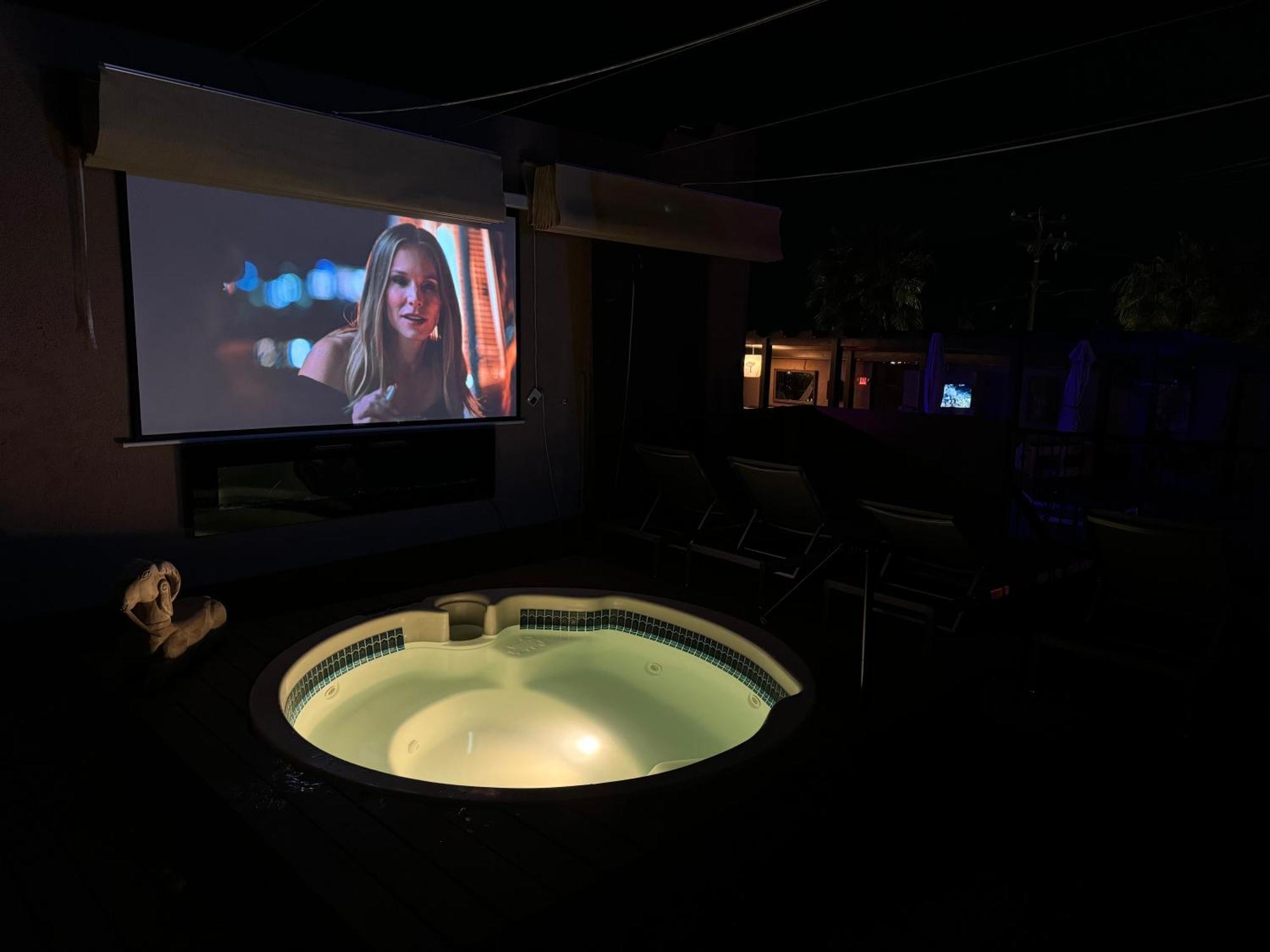 מלון דזרט הוט ספרינגס Mi Kasa Hot Springs 420,Adults Only, Clothing Optional מראה חיצוני תמונה